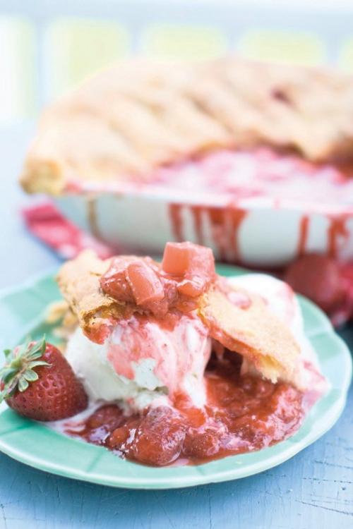 Strawberry-rhubarb pie and lemonade