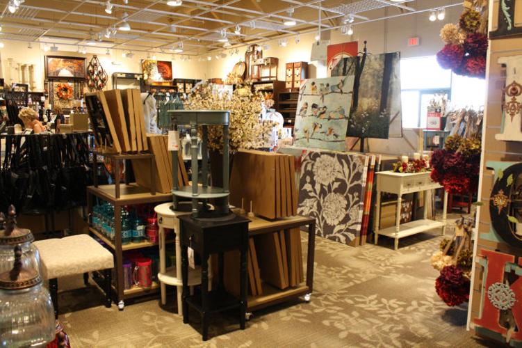 Kirkland\'s home décor store opens in Ahwatukee | Money | ahwatukee.com