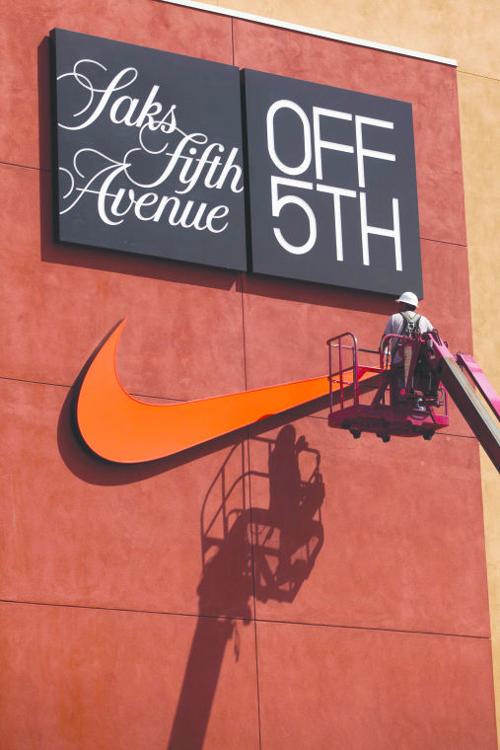 Phoenix Premium Outlets