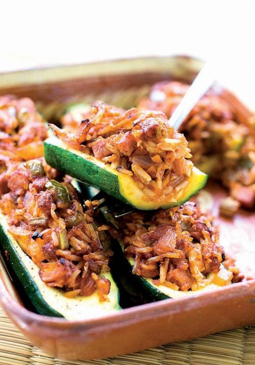 Jambalaya stuffed zucchini