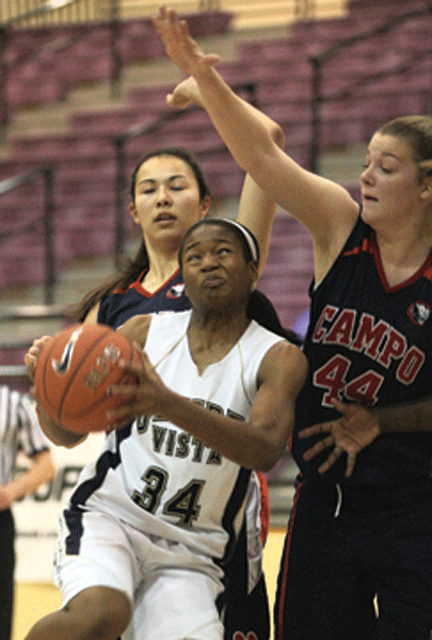 Desert Vista powers through to Nike tourney title