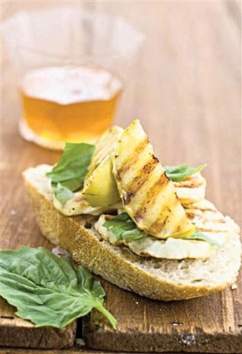 Food Panini Press Halloumi