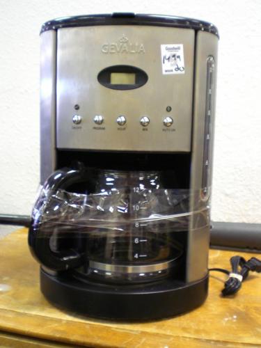 Goodwill Hunting: $90 coffee maker for $7.50, Goodwill Hunting