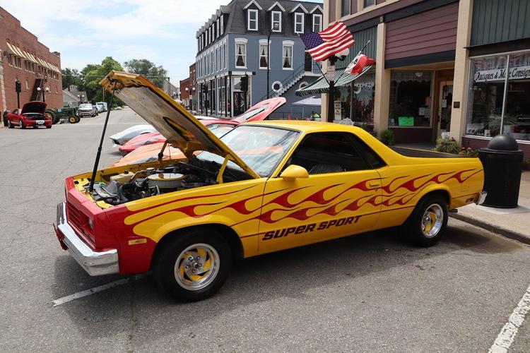 Rodder’s Car show and Tractor Show bring out crowds Saturday News