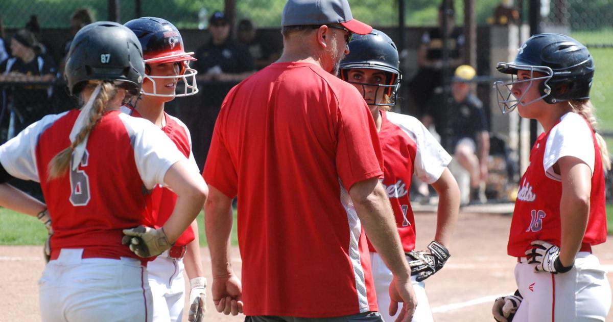 DISTRICT 10 SOFTBALL PLAYOFFS Sports