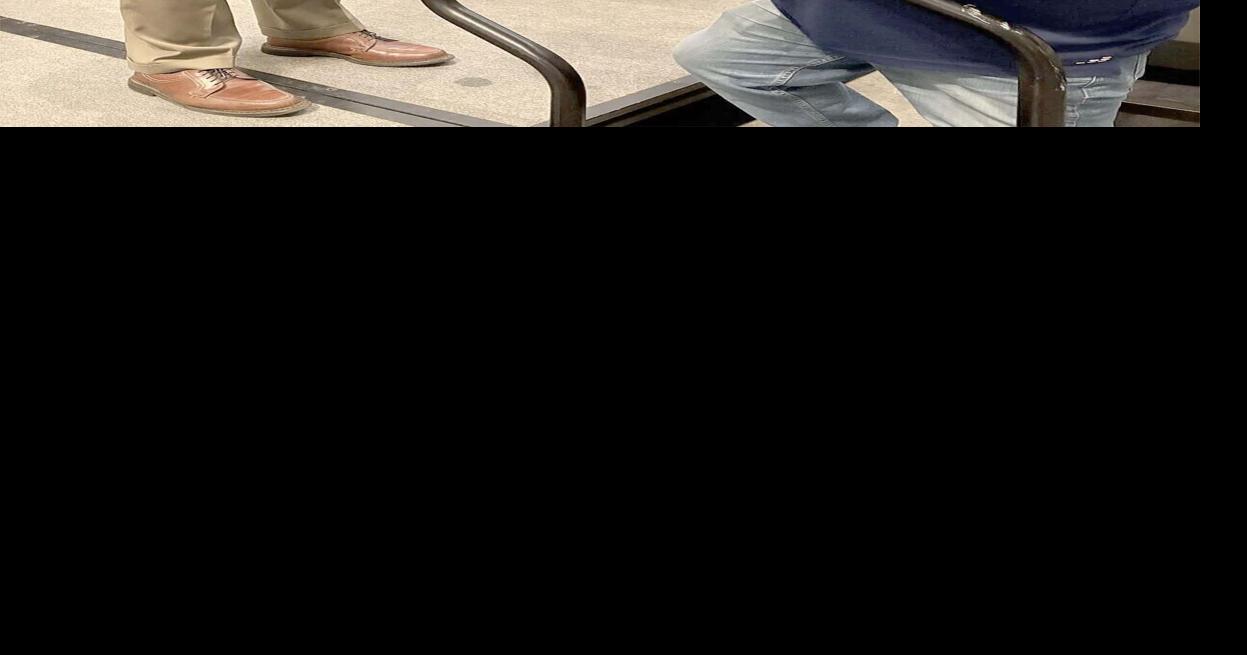 Oklahoma stormchaser recounts life on the road