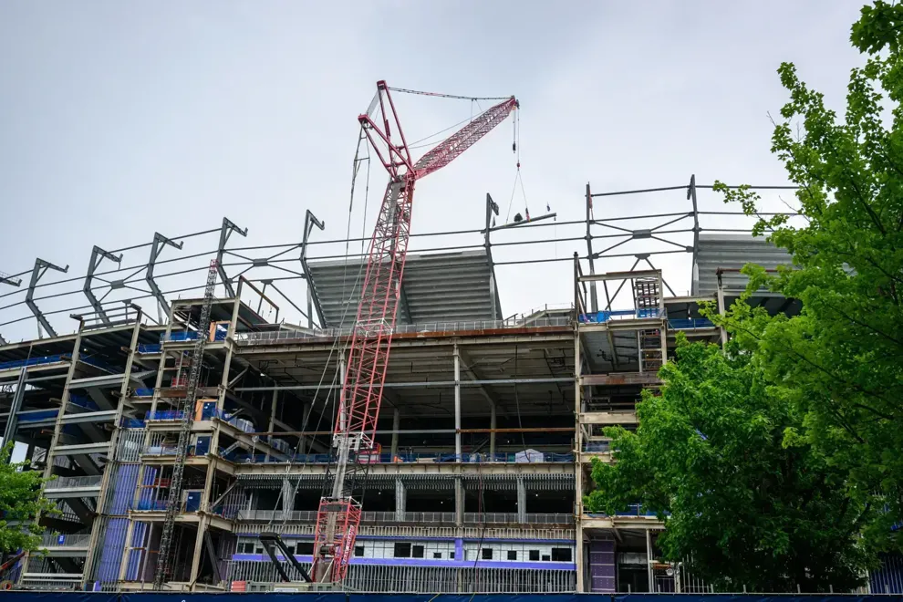 Penn State 'tops off'Beaver Stadium project