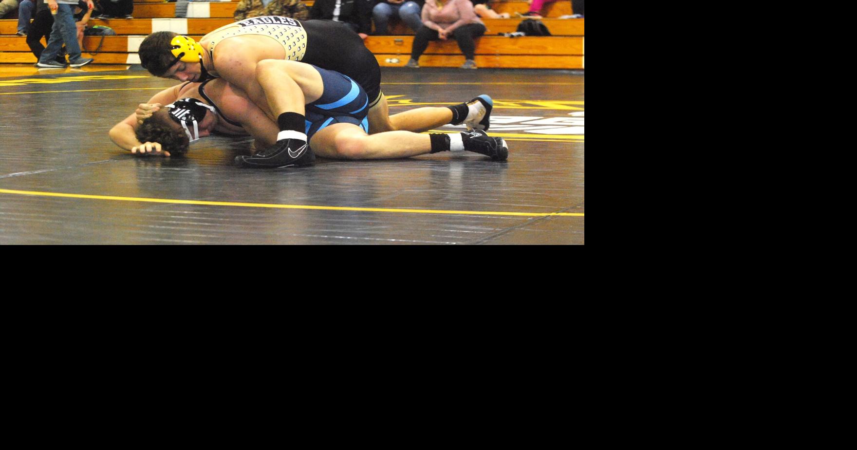 Mustang wrestling pins two more wins, has 10-1 record 