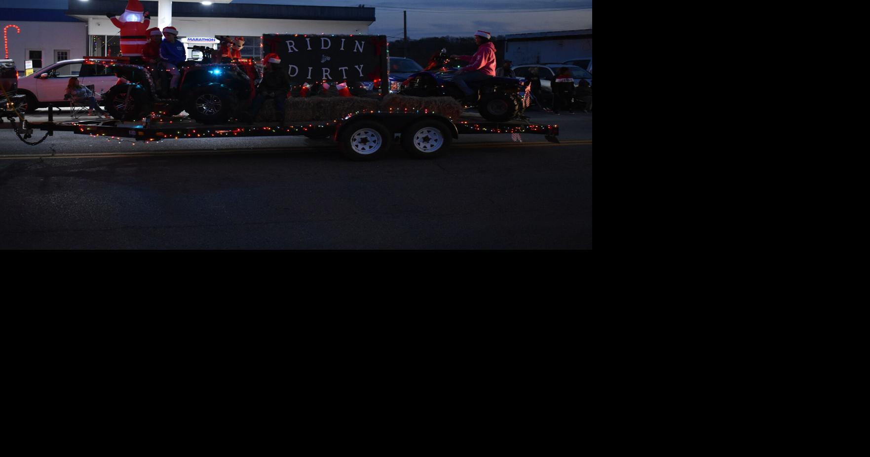 Altavista decks the streets with Christmas parade Multimedia