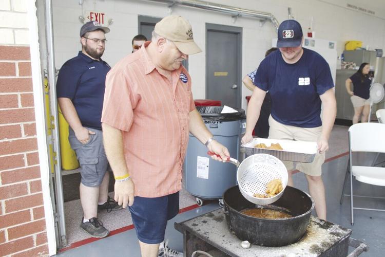 Gretna Fire & Rescue Squad Fish Fry draws dozens Multimedia