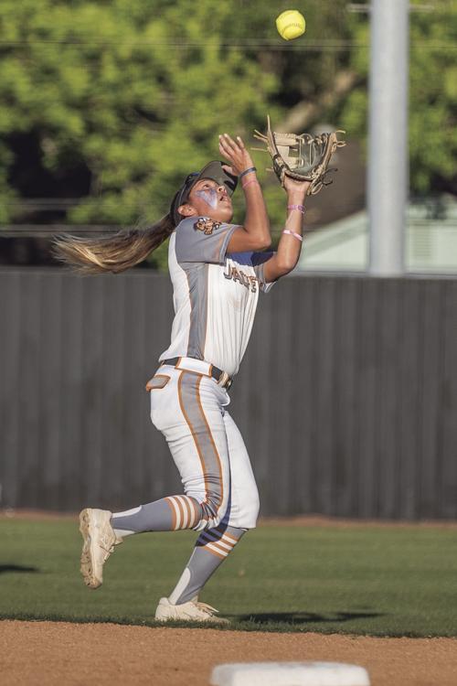 Barron catches pop-up vs. B'wood