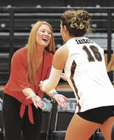 Lady Yellowjackets deliver sweep in Tacquard's coaching debut