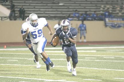 Manvel overcomes early miscues to spank Eagles 43 19 in opener