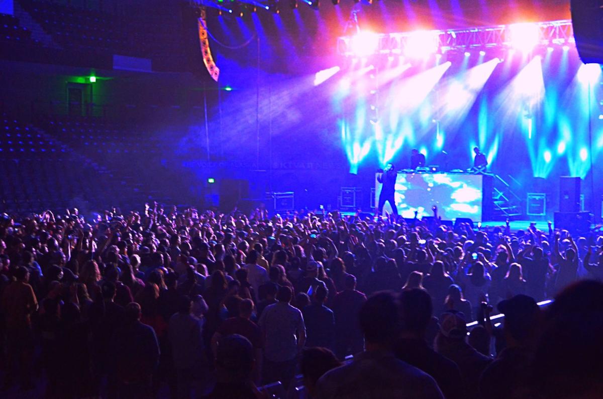 Atmosphere in concert Music