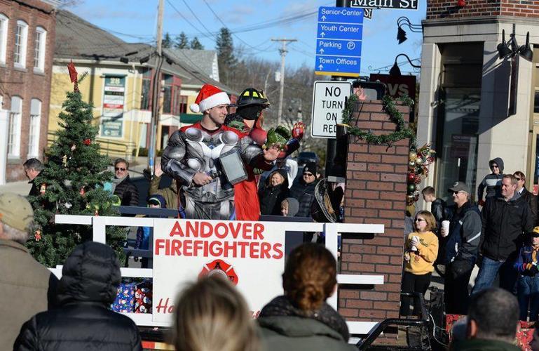 Santa Parade brings joy, kicks off holiday season News