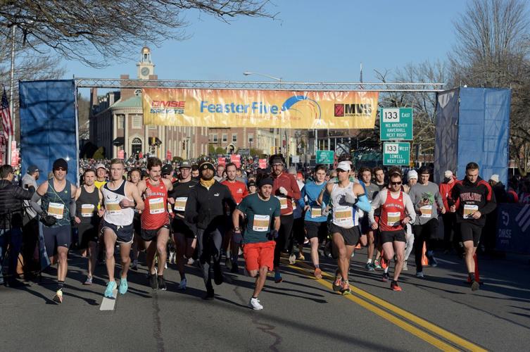 'We're back!' Thanksgiving Feaster Five draws thousands upon return