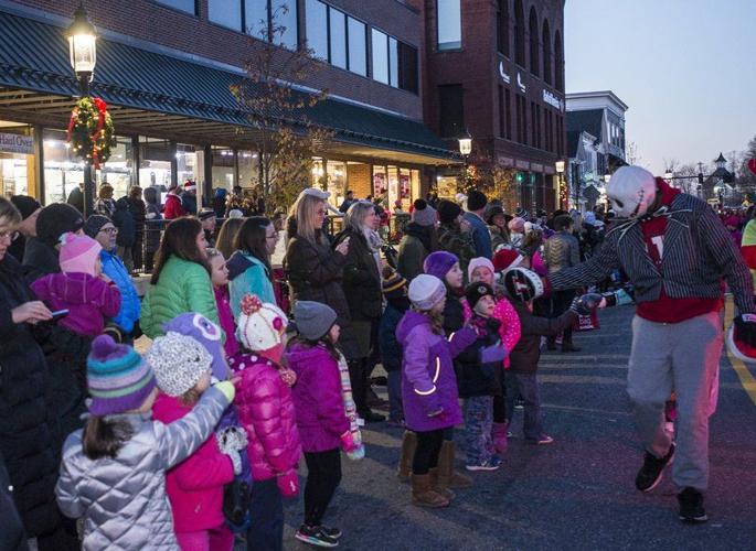 Santa Parade, treelighting draws thousands Local News