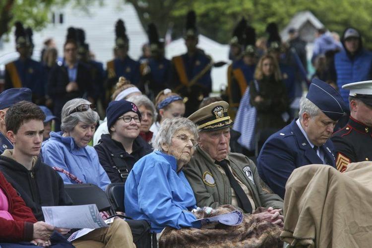 Thousands turn out for Andover Memorial Day services, parade