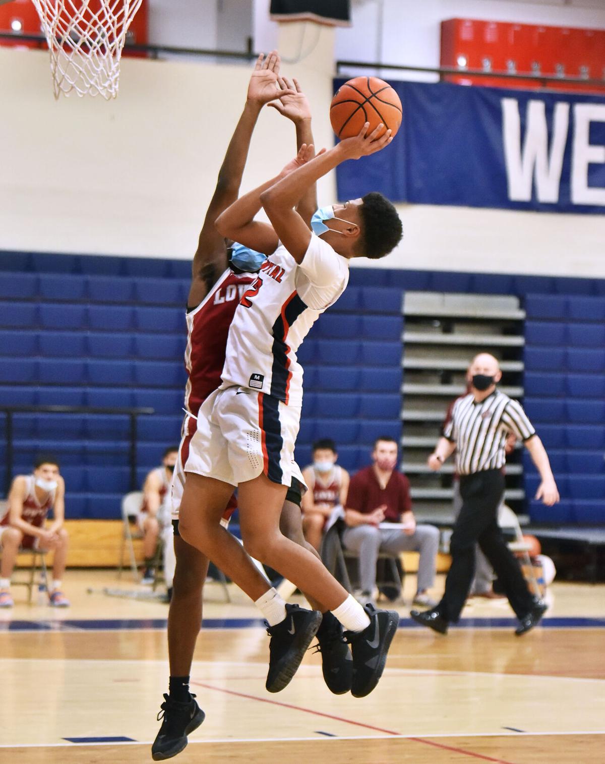 210216_ET_CRU_BoysBasketball_4.JPG