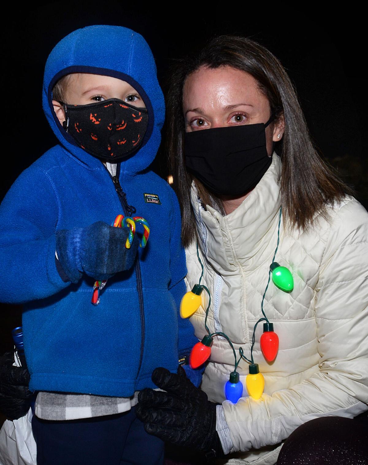 201210_AT_CRU_CandyCaneHunt_10.JPG