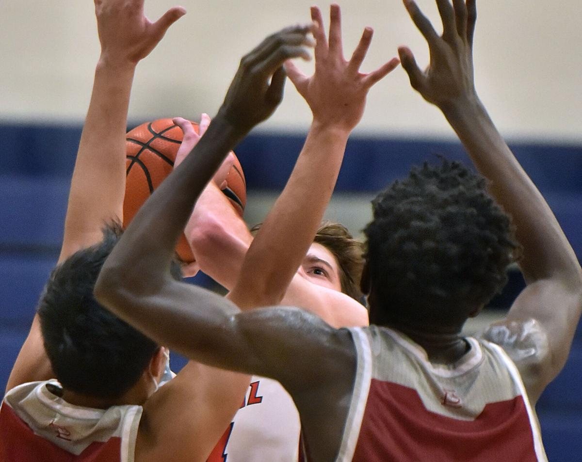 210216_ET_CRU_BoysBasketball_16.JPG