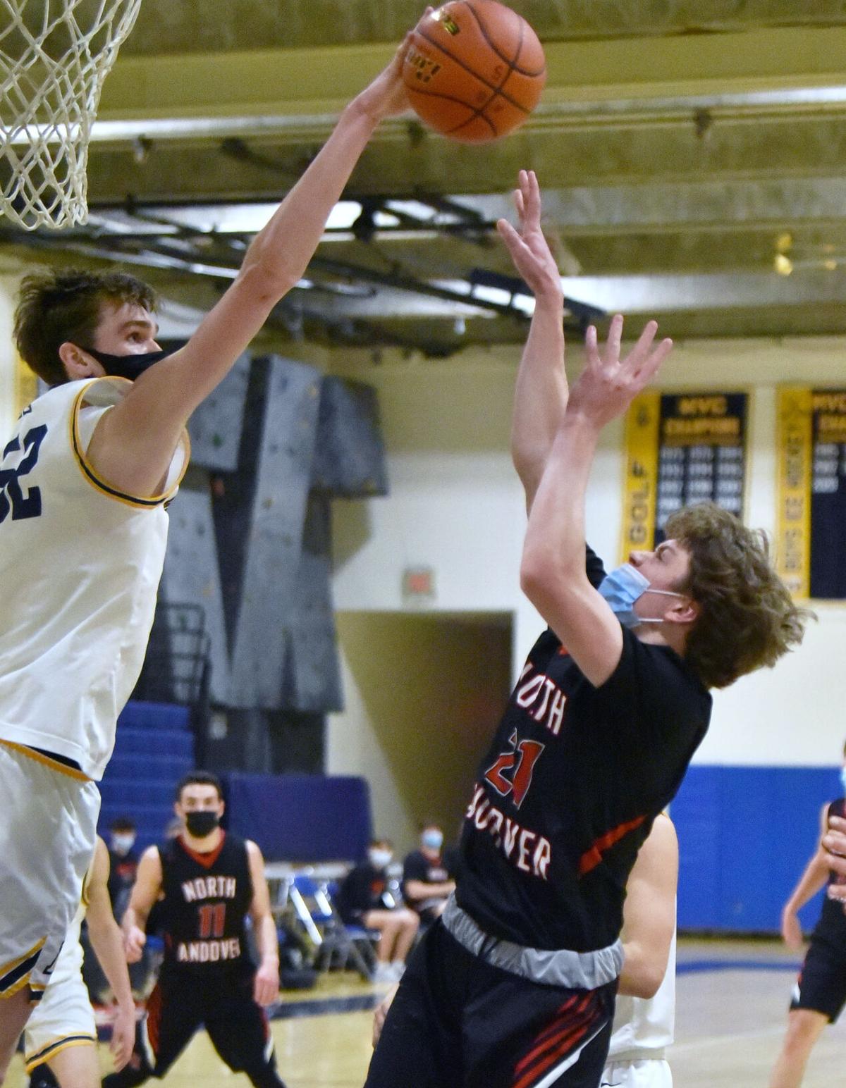 210212_ET_CRU_BoysBasketball_3.jpg