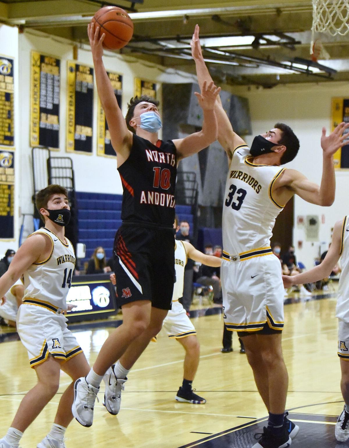 210212_ET_CRU_BoysBasketball_4.jpg