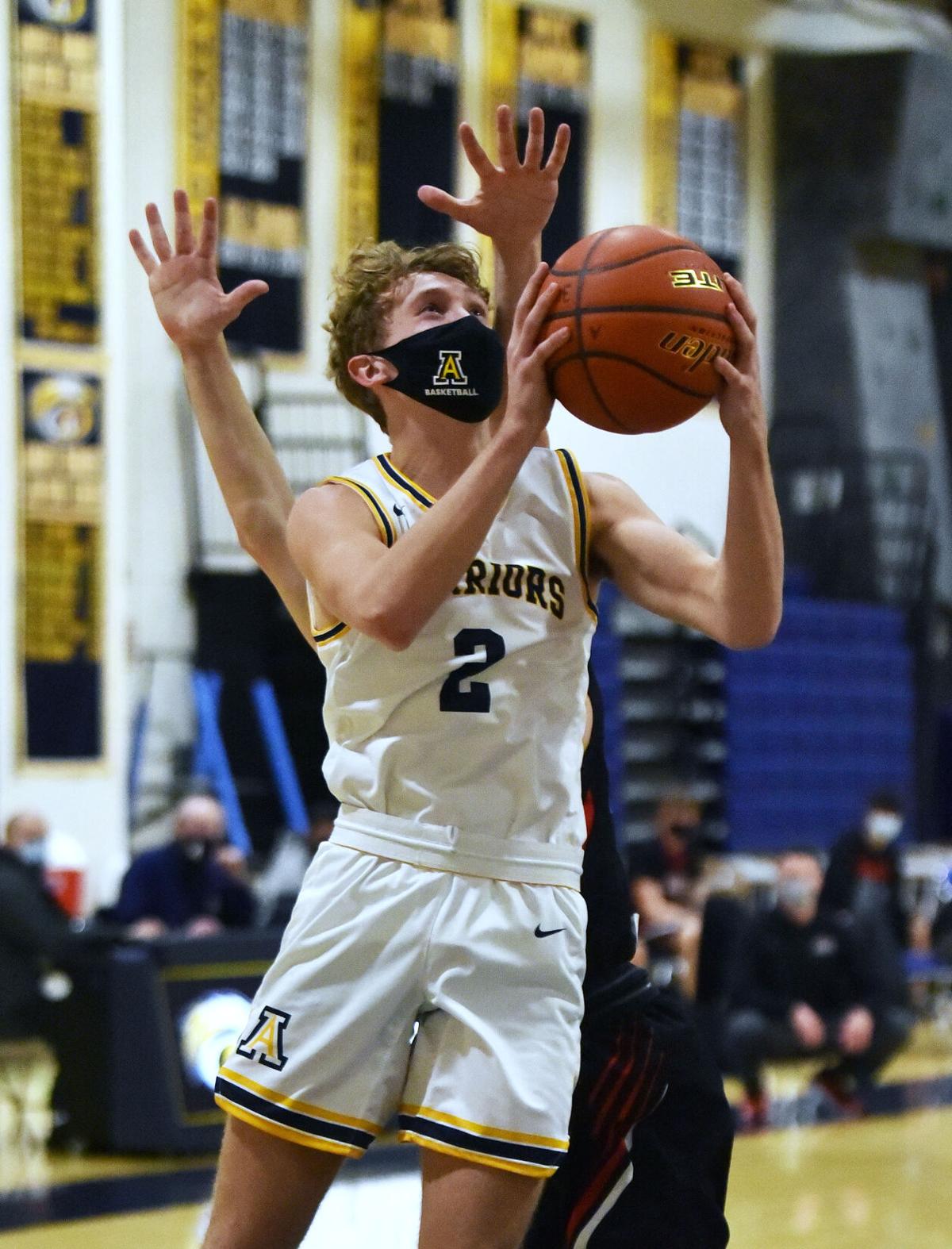 210212_ET_CRU_BoysBasketball_12.jpg