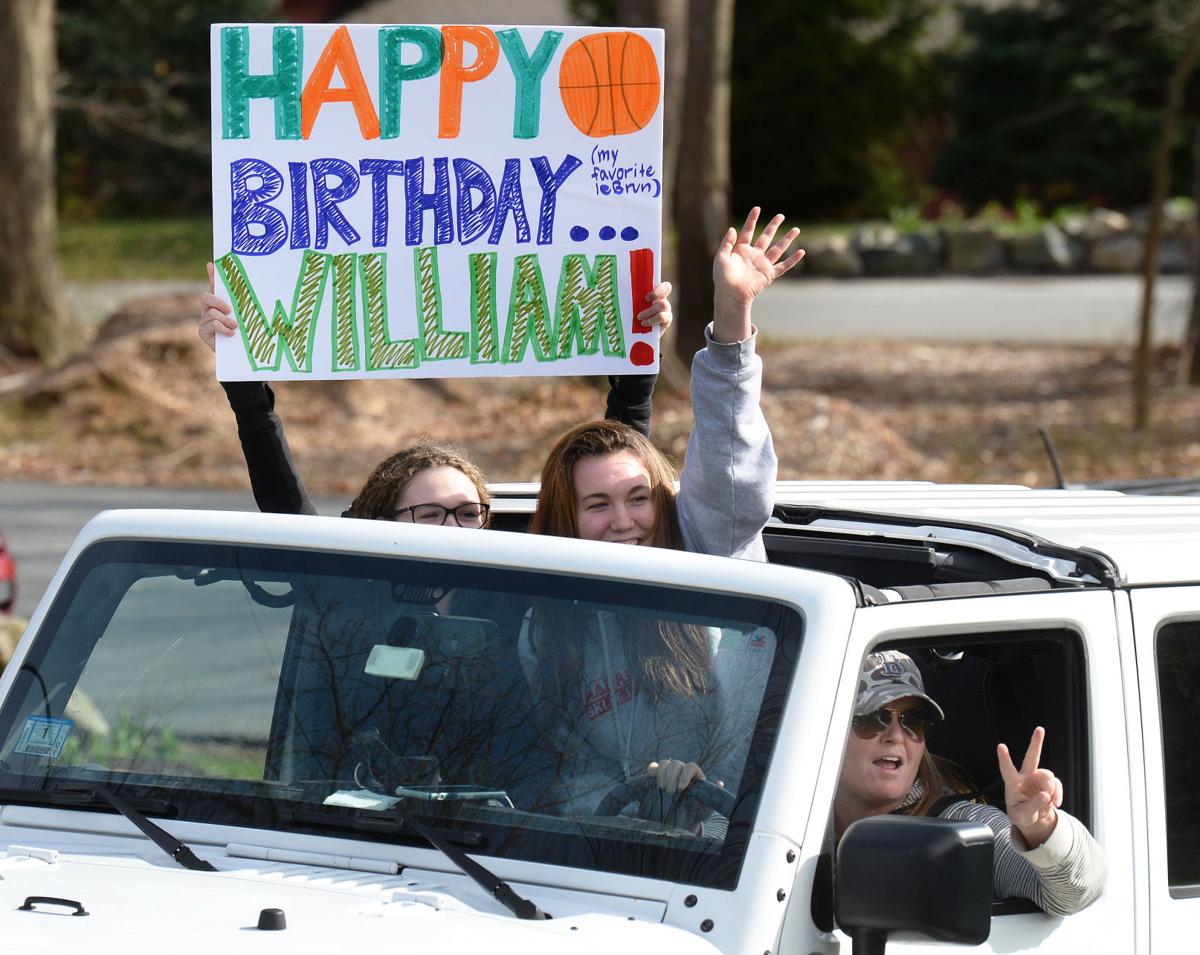 200420_ET_CRU_BIRTHDAYCARPARADE_6.JPG