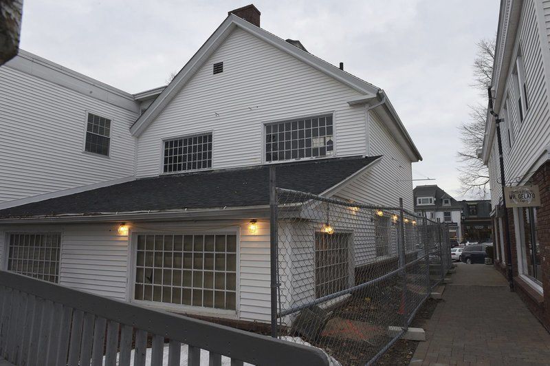 Steak house coming to Andover Village Square News