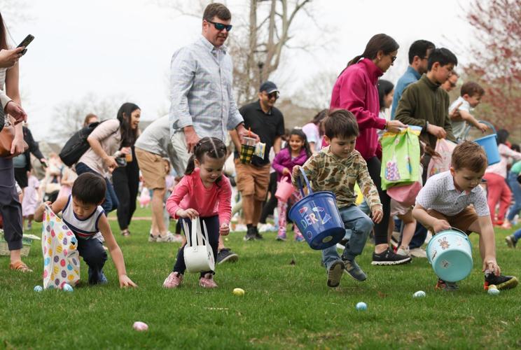 Easter egg hunt brings scores of kids to Andover park | Local News ...