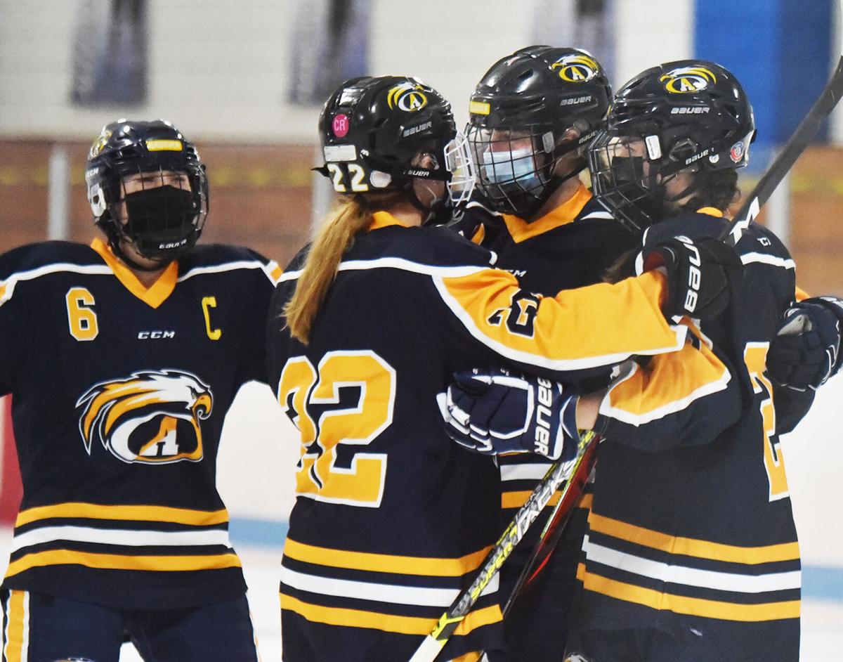 210113_ET_CRU_GIRLSHOCKEY_4.jpg