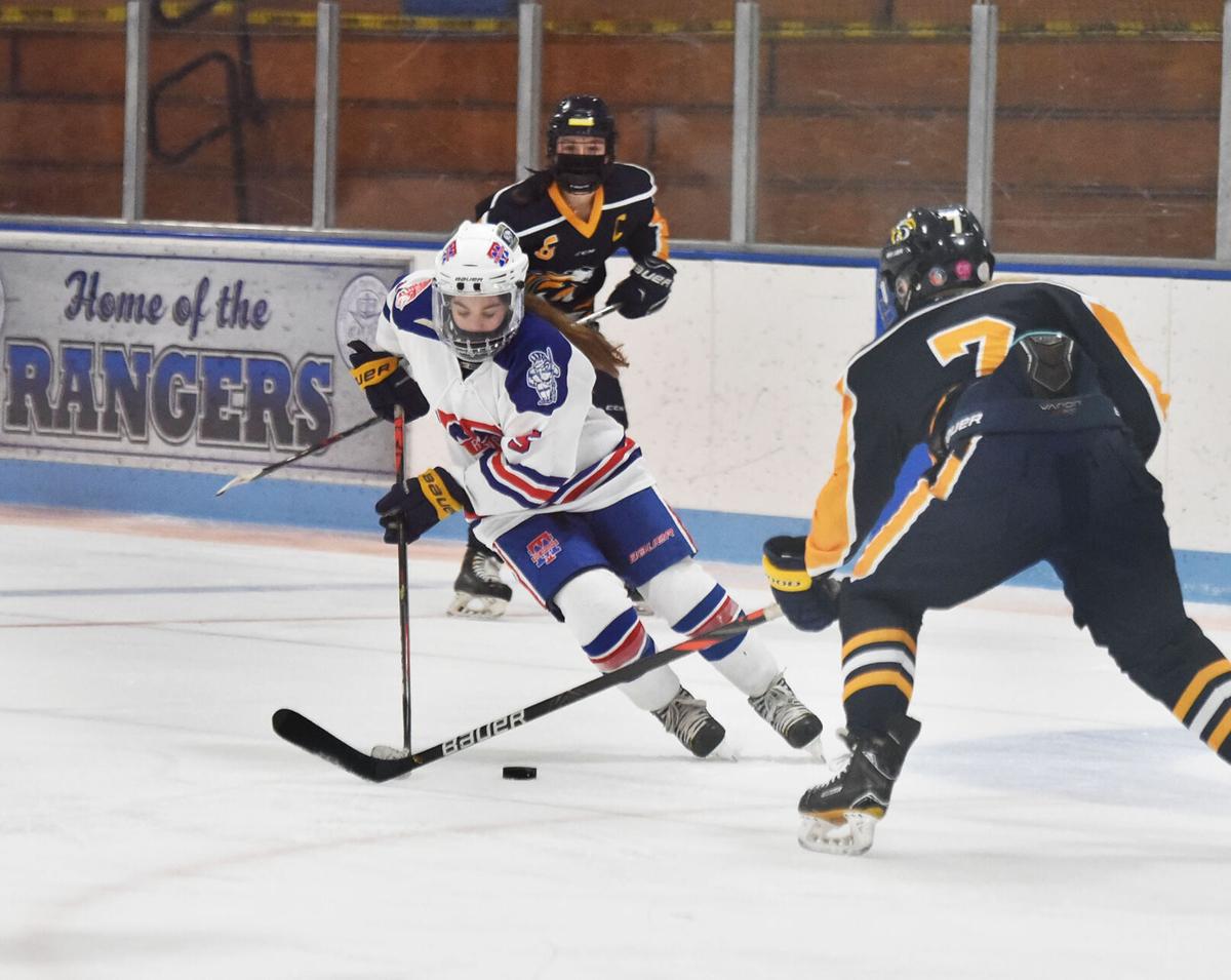 210113_ET_CRU_GIRLSHOCKEY_12.JPG