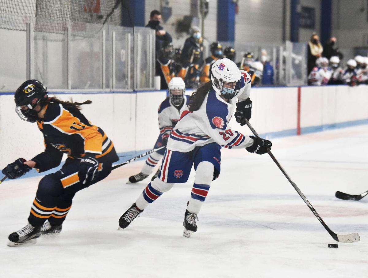 210113_ET_CRU_GIRLSHOCKEY_13.JPG