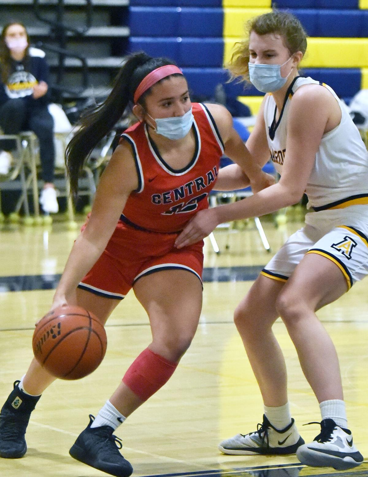 210115_ET_CRU_GirlsBasketball_8.jpg