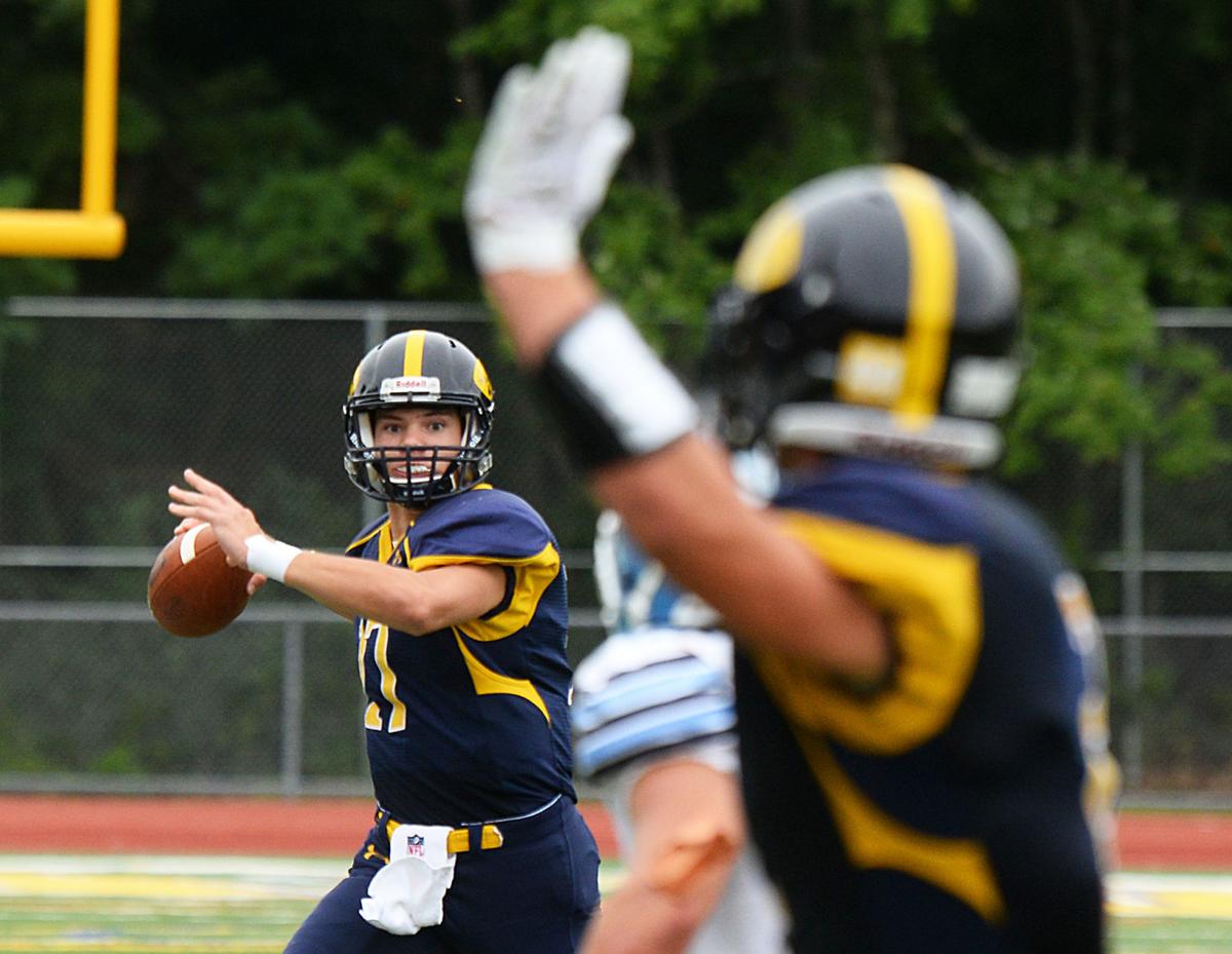 190916_AT_CRU_AHS FOOTBALL_5.JPG