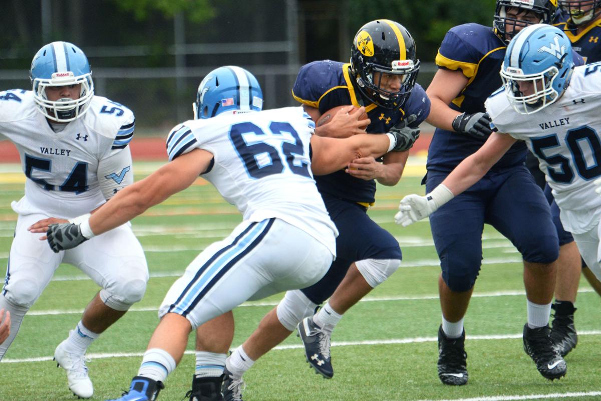 190916_AT_CRU_AHS FOOTBALL_8.JPG