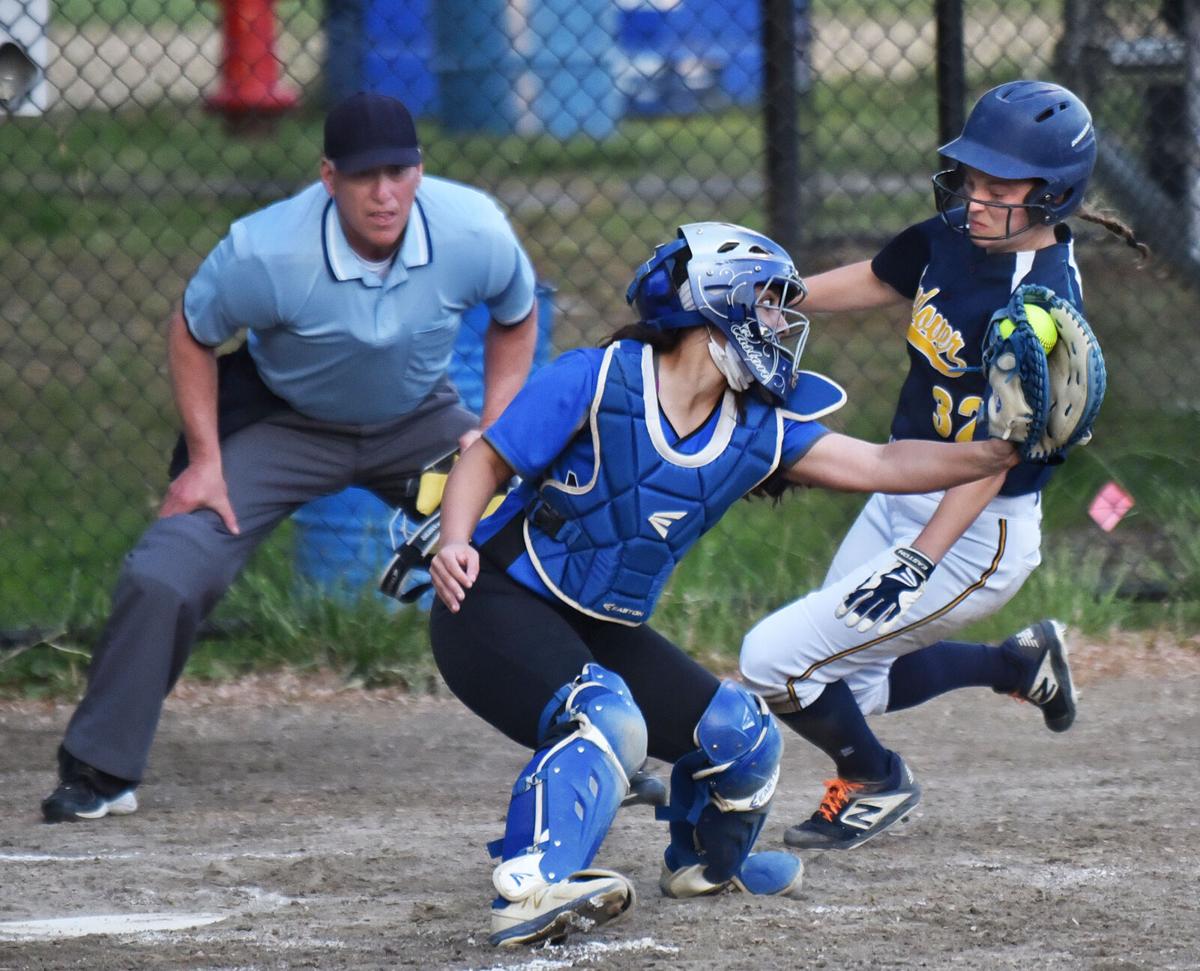 210524_ET_CRU_SOFTBALL_4.JPG