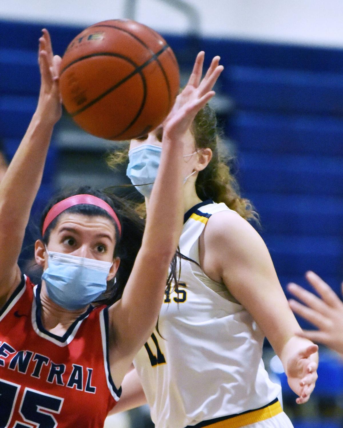 210115_ET_CRU_GirlsBasketball_14.jpg