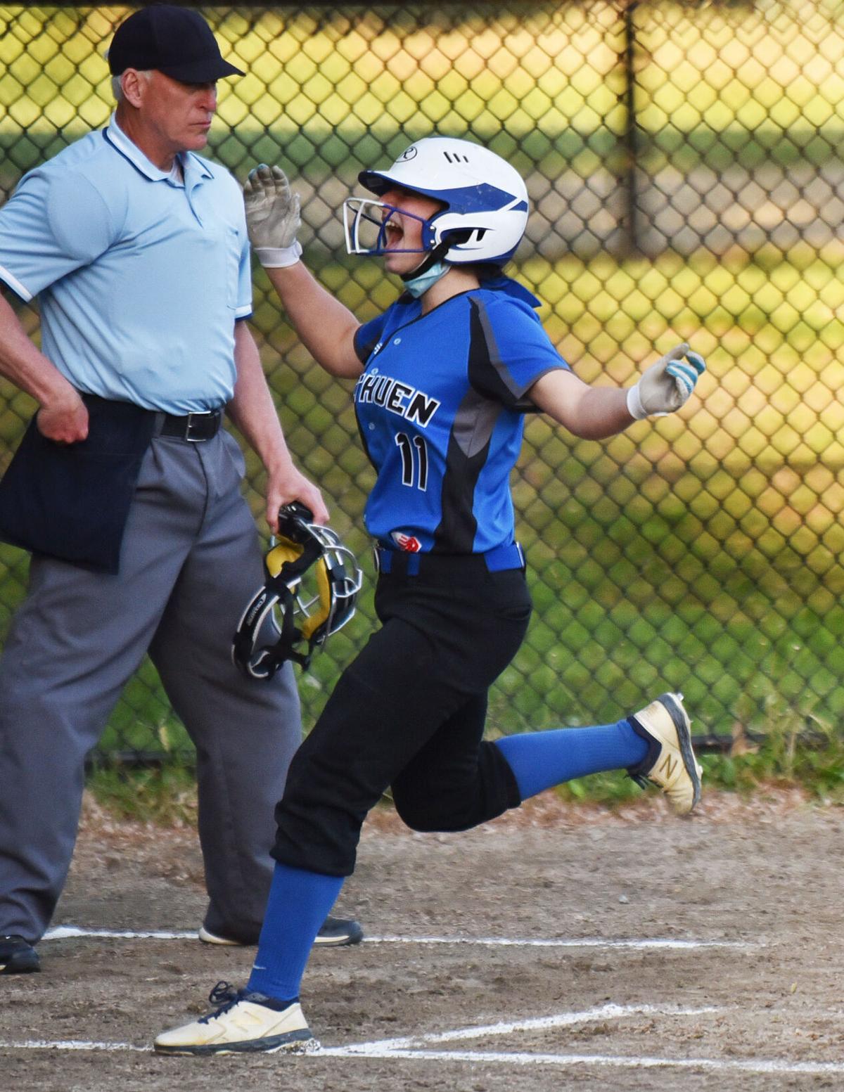 210524_ET_CRU_SOFTBALL_8.JPG