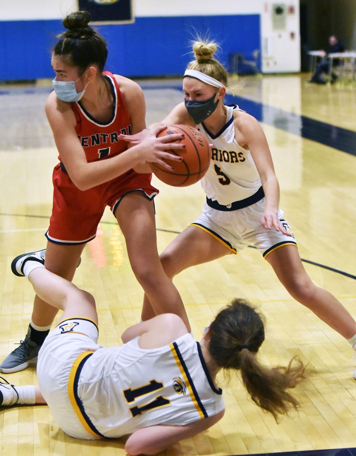 210115_ET_CRU_GirlsBasketball_19.JPG