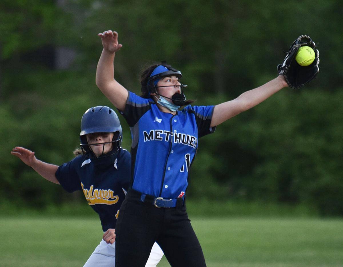 210524_ET_CRU_SOFTBALL_15.jpg