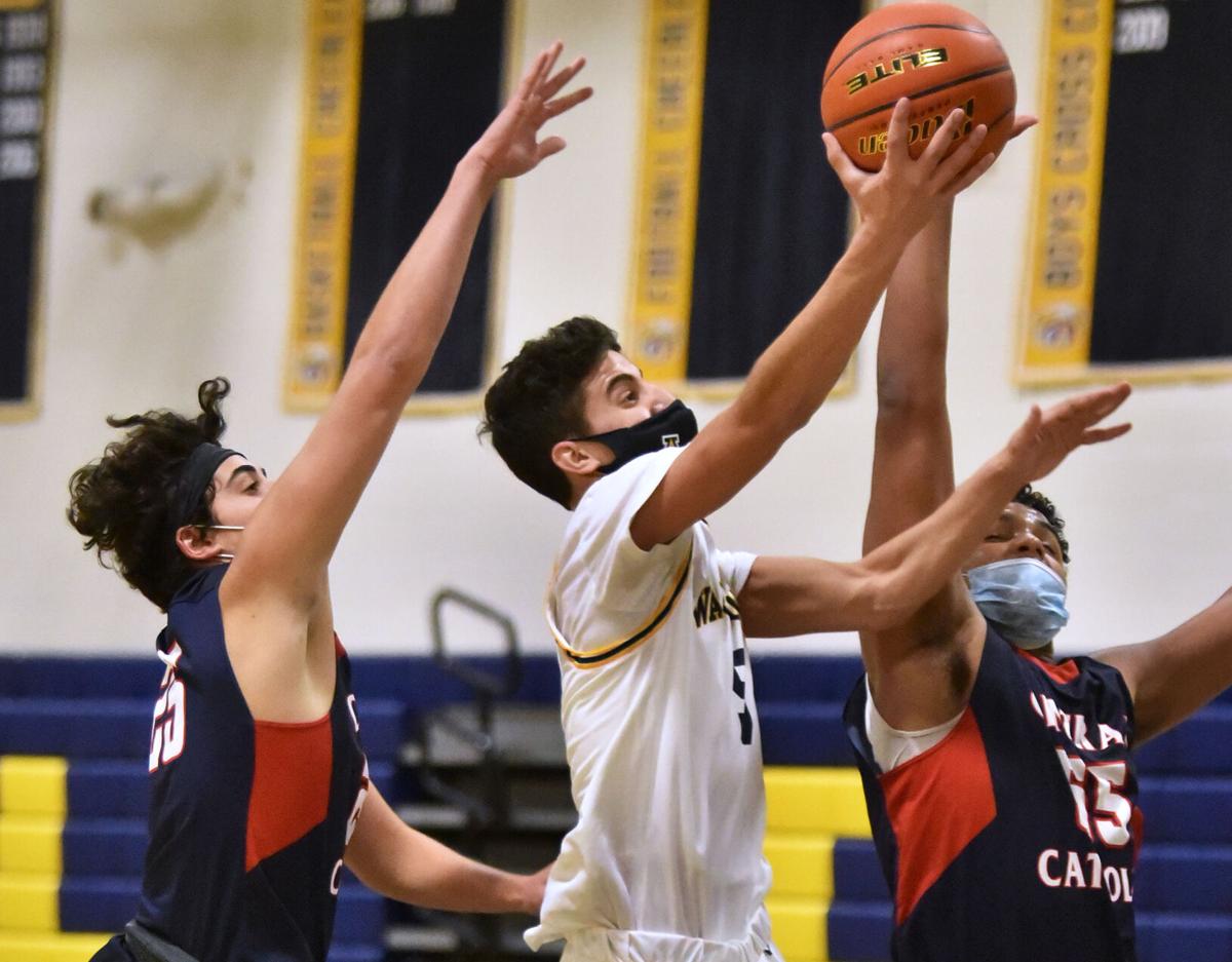 210112_ET_CRU_BASKETBALL_10.jpg