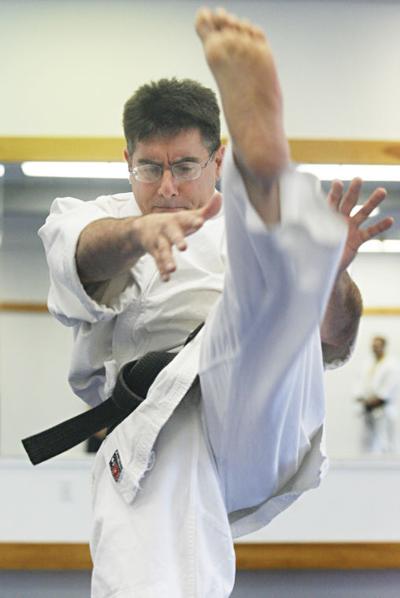070630_ET_RDA_KARATE_04