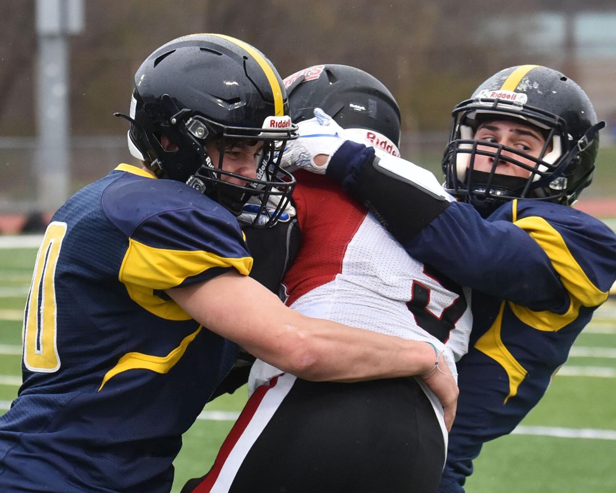 210415_ET_CRU_FOOTBALL_32.JPG