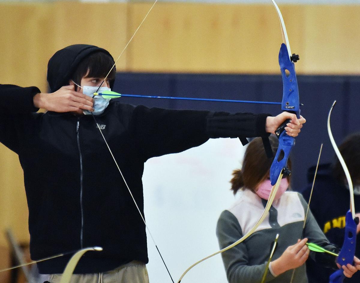 210329_AT_CRU_ARCHERY_4.jpg