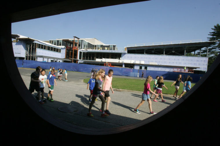 A `bittersweet' beginning; Bancroft School marks its final first day Community