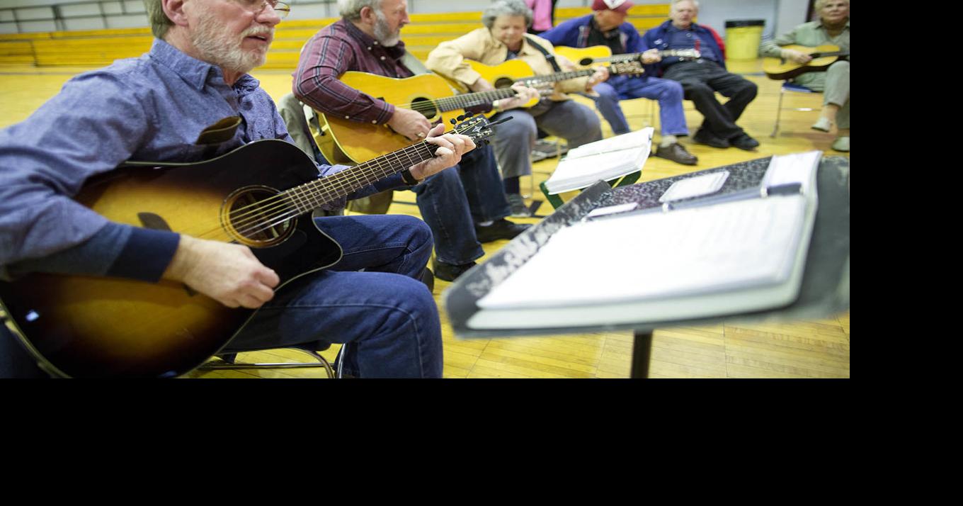 PICKING AND GRINNING Local musicians come together at Childersburg