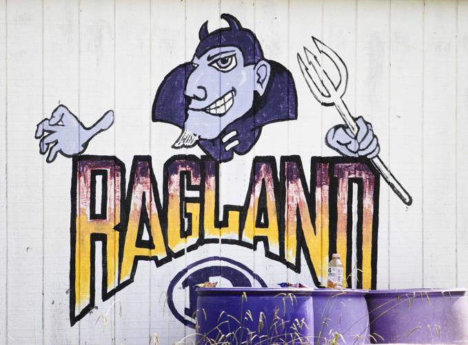 Photos Ragland getting ready Friday night football Slideshows