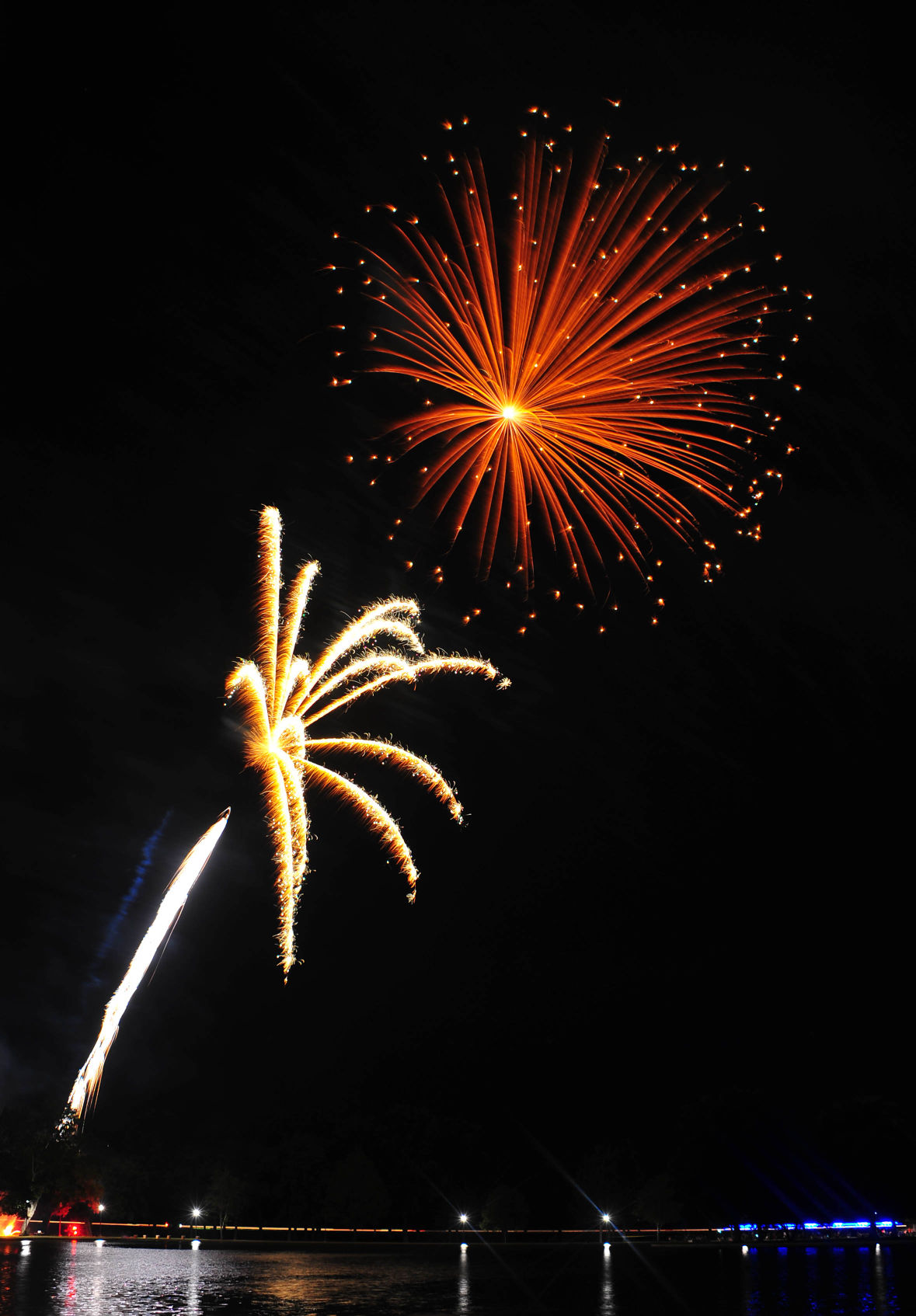 Oxford Fireworks Display Sunday Night At Oxford Lake Slideshows
